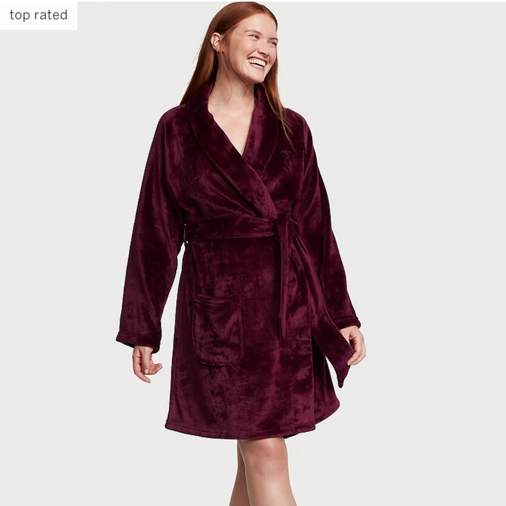Victoria Secret Short Cozy Robe - Picture 2 of 5
